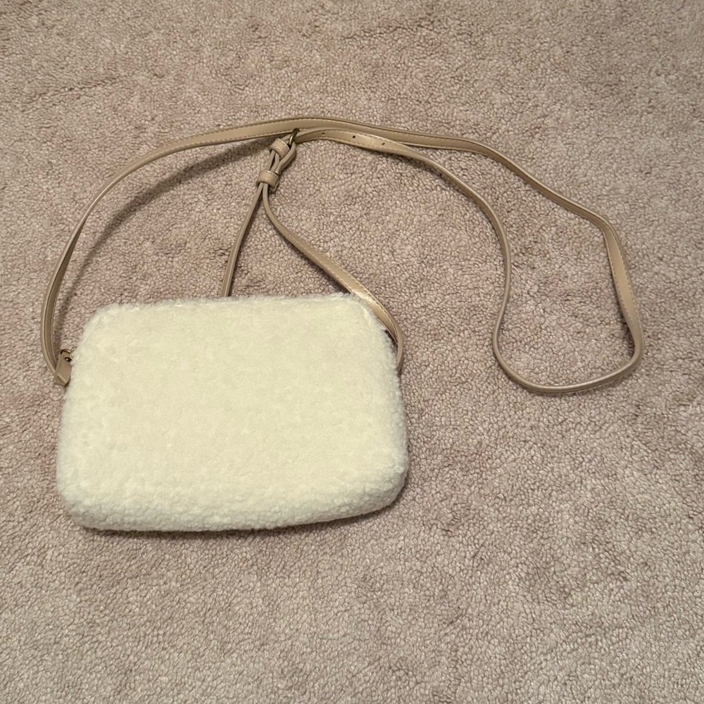 Universal Thread Crossbody - Picture 2 of 5